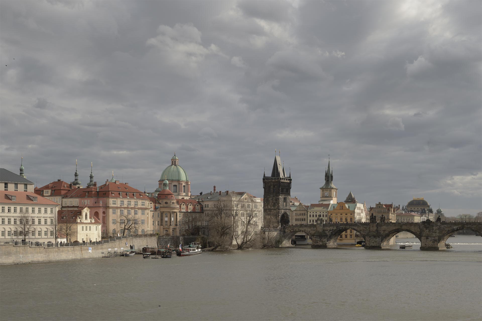 David Osborn Photography, London, England. Teaching enthusiast photographers creative and artistic travel and landscape photography. One-to-one tuition, booked on demand. Online or in-person workshops.